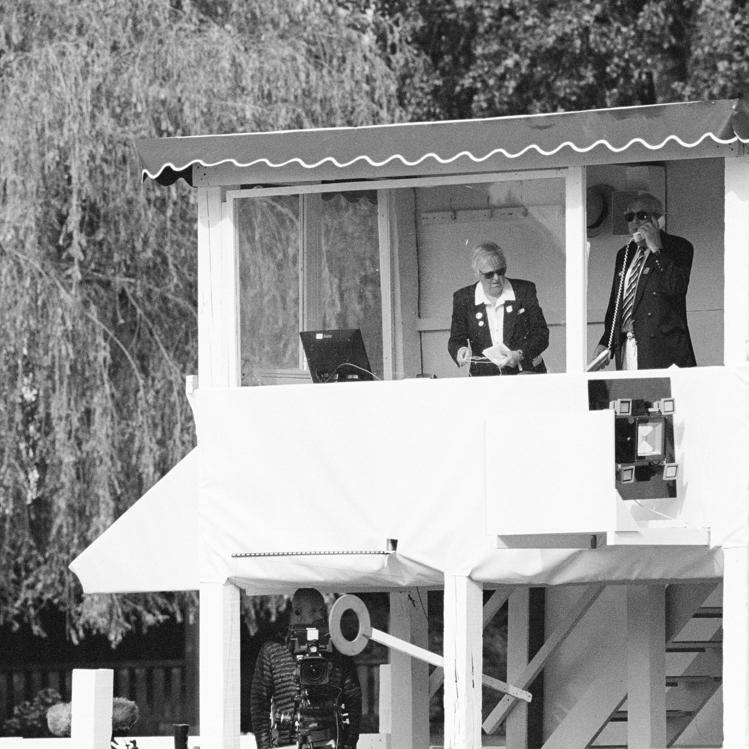 Rowing umpires henley royal regatta
